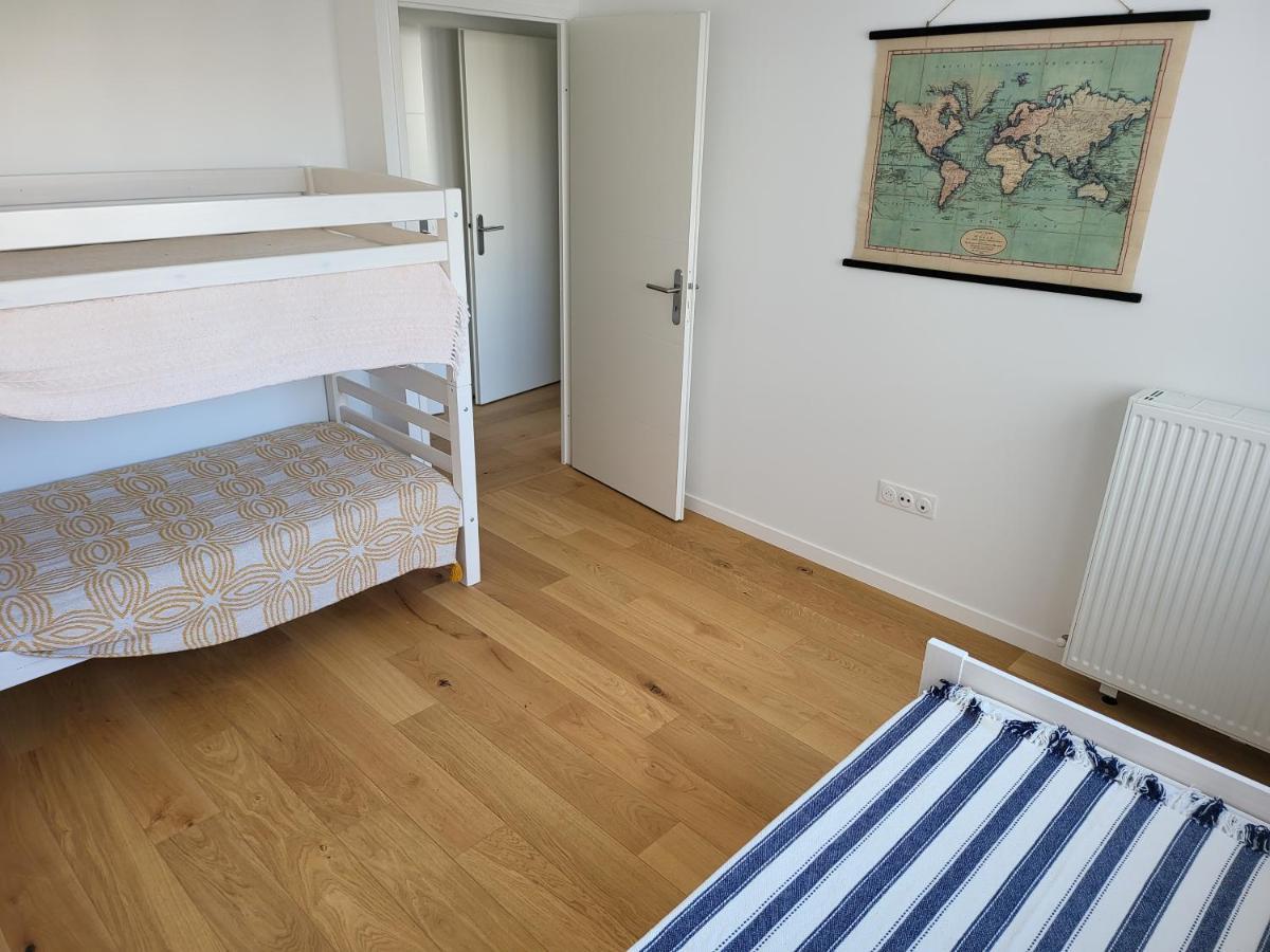 Superbe Appartement A 3Min A Pieds De La Gare Шеси Екстериор снимка